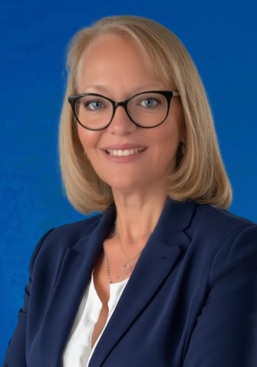<b>Dana Karzan</b><br>
Chief Marketing Officer<br>
VyStar Credit Union